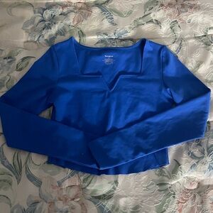 saungkuai long sleeve crop top